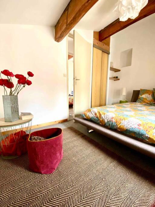 Duplex Arago Au Coeur De Sete, Comme Une Petite Maison Exterior photo