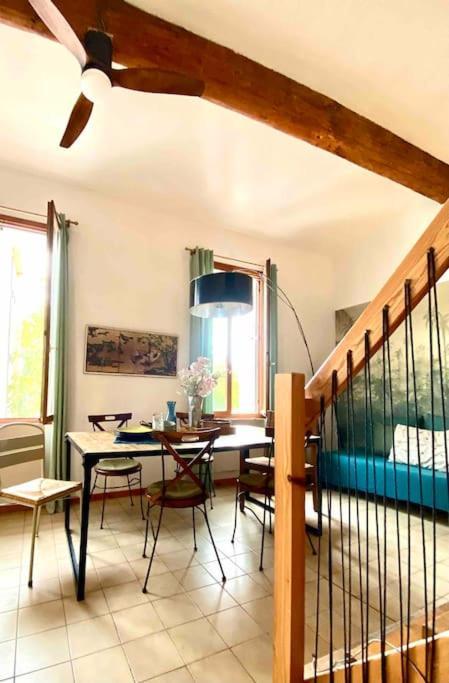 Duplex Arago Au Coeur De Sete, Comme Une Petite Maison Exterior photo