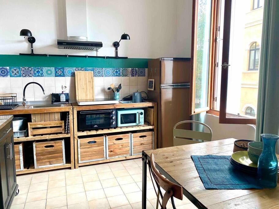 Duplex Arago Au Coeur De Sete, Comme Une Petite Maison Exterior photo